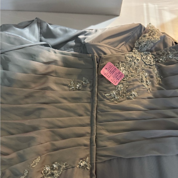 Purple Haze Elegant Gray Evening Gown size 14 - Picture 8 of 16